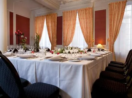Logis Le Midland 3*