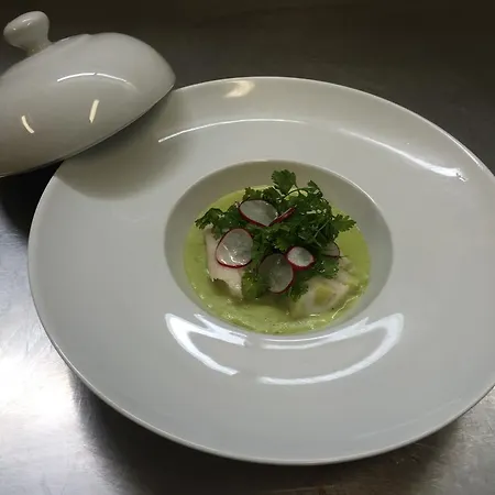 Hotel Logis Le Midland Vichy