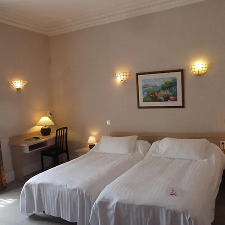 Logis Le Midland 3* Vichy